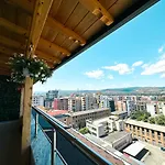 Cozy Elegance Above كورتشي