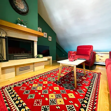 Apartment Cozy Elegance Above *