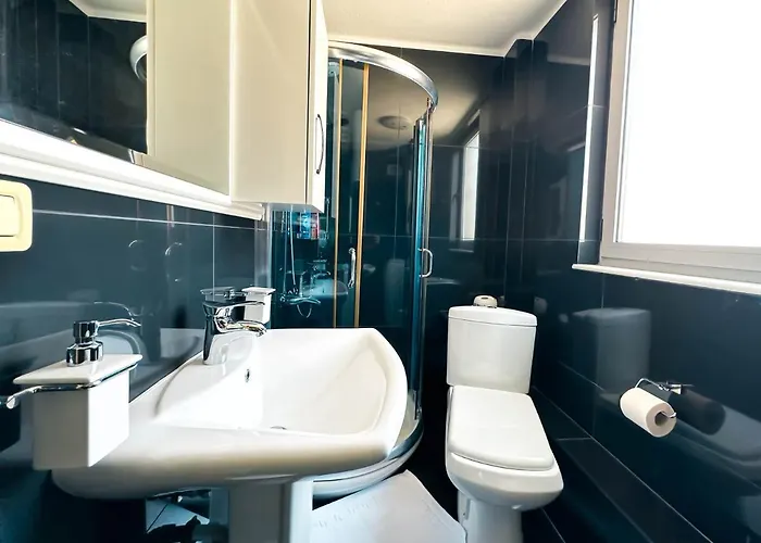 Apartment Cozy Elegance Above *