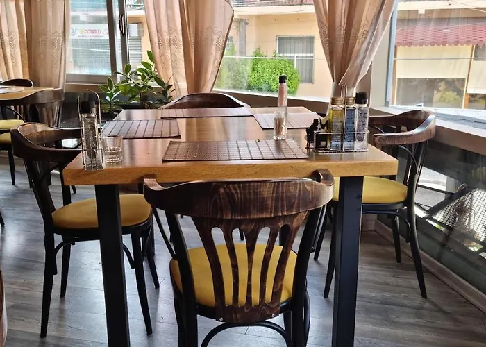 Apartment Cozy Elegance Above *